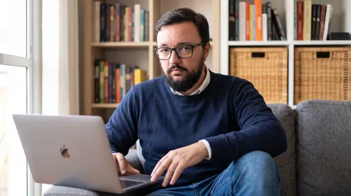 AI-фотосессия «The Modern Professional at Home»