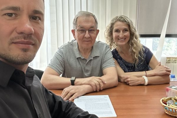 Юрия Сердцев прилетел с визитом в Новосибирск.