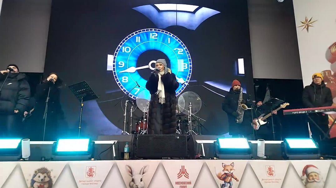 ⁣Валерия - Часики (Лужники_День Московского спорта в стиле ретро_28