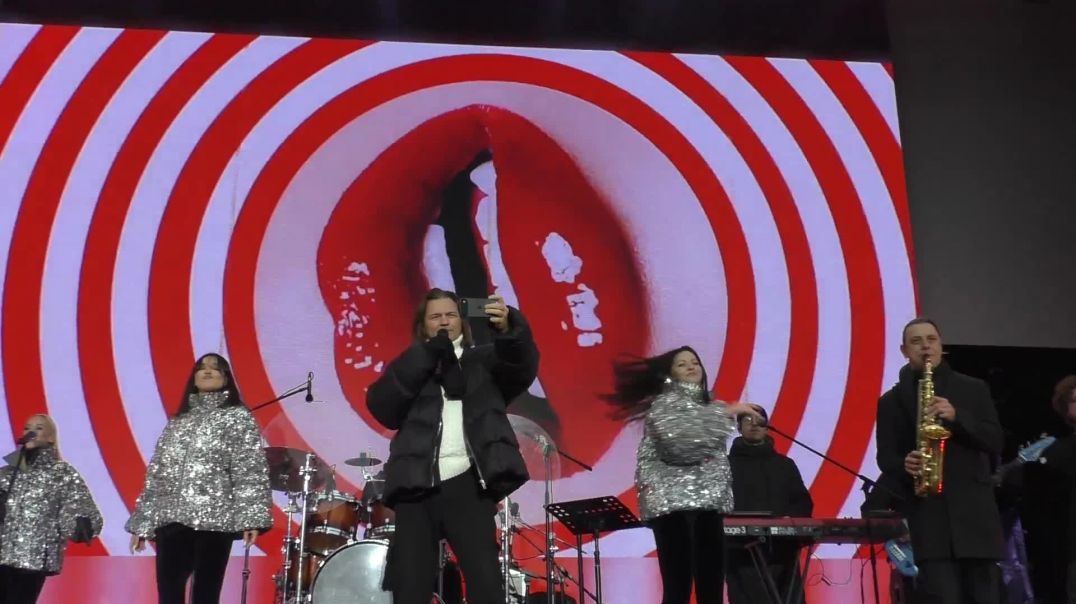 ⁣Дмитрий Маликов - Ты одна, ты такая (Лужники_День Московского спорта в стиле ретро_28