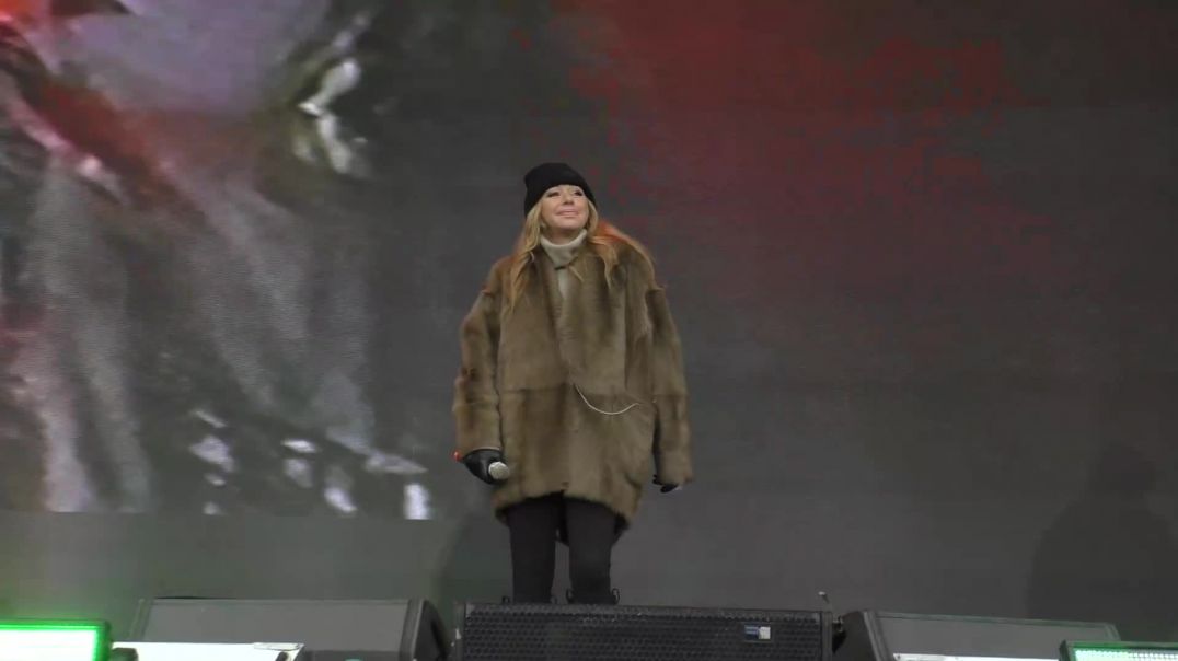 ⁣Алёна Апина - Не забывай (Лужники_День Московского спорта в стиле ретро_28