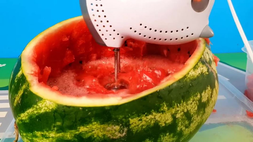 Мультики про машинки - Заморозили полицейскую машинку на 24 часа. Петрович делает мороженое