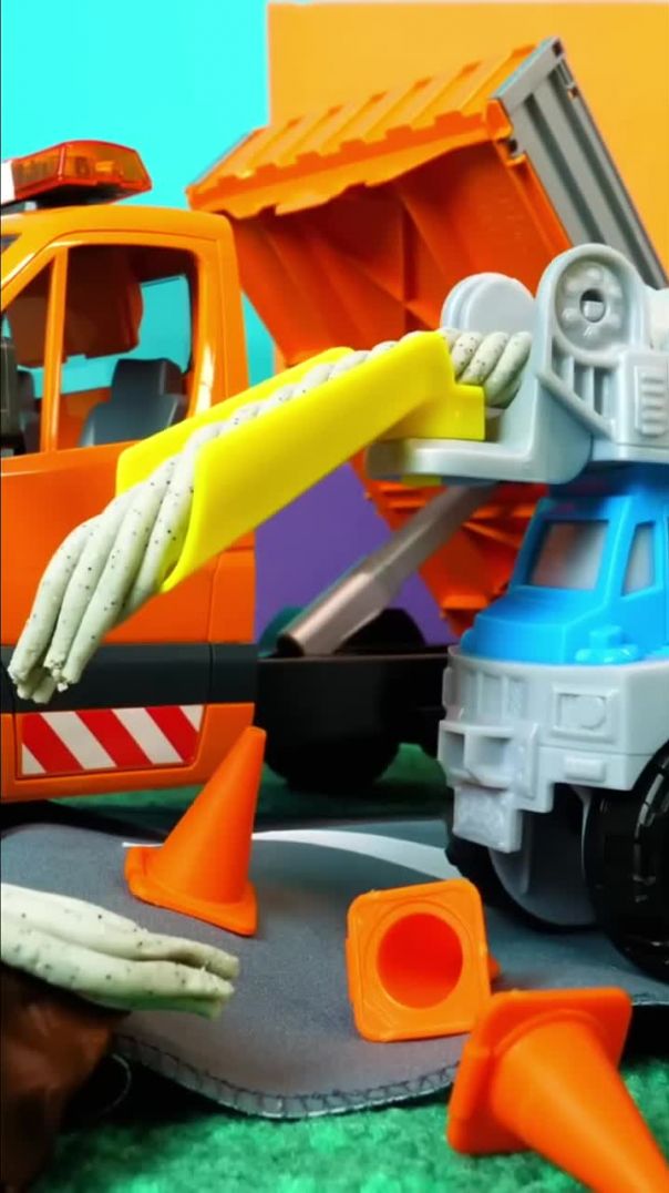 Строим дорогу с бетономешалкой!