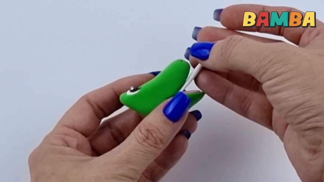 ВЕСЁЛЫЕ ДИНОЗАВРИКИ.🦕 ЛЕПИМ ДИПЛОДОКА из воздушного пластилина