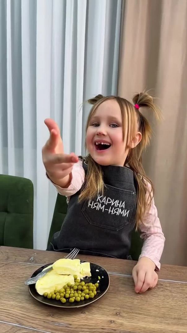 ВКУСНЫЙ ЗАВТРАК ДЛЯ СЕСТРЕНКИ