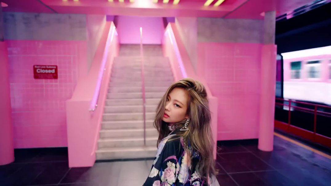 BLACKPINK - (AS IF IT YOUR LAST)M_V