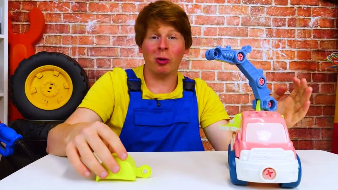 Что делать, если открутился ковш от экскаватора? Механик Саша всё починит!