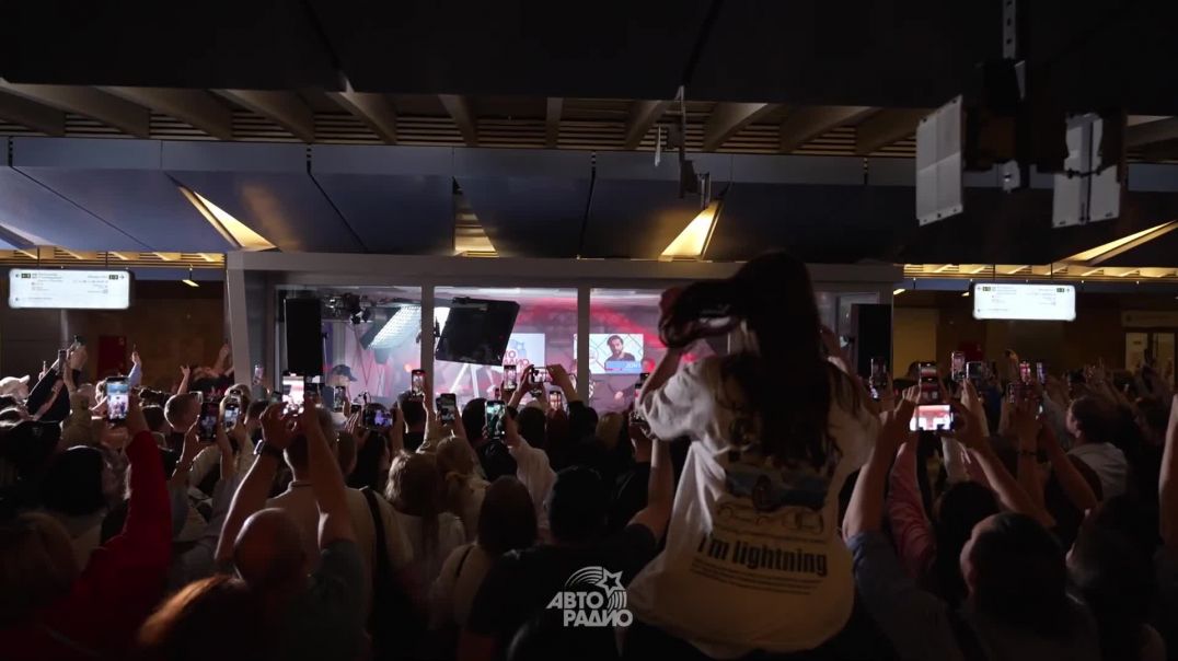 ⁣JONY - Никак (LIVE @ Авторадио)