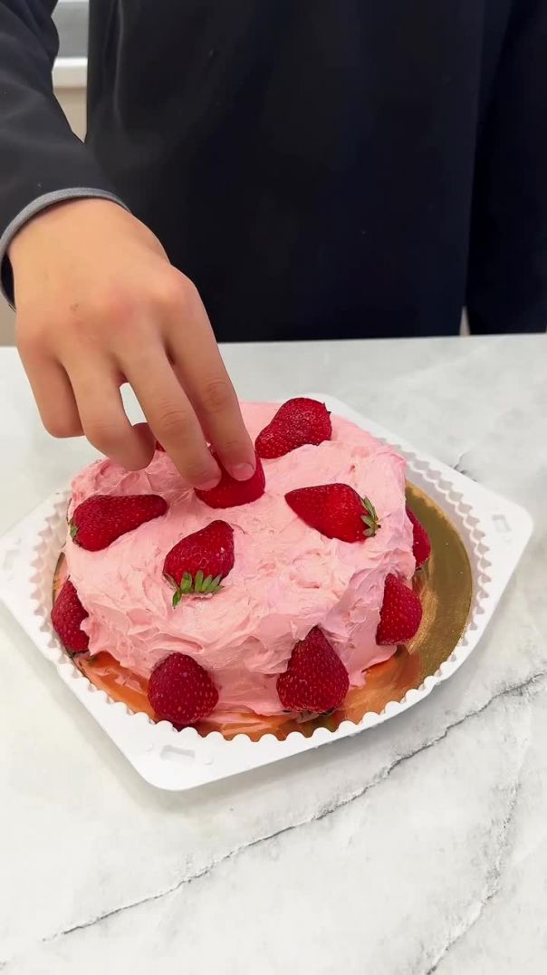 КЛУБНИЧНЫЙ ТОРТ