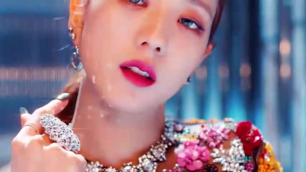 ⁣BLACKPINK - Kill This Love M-V