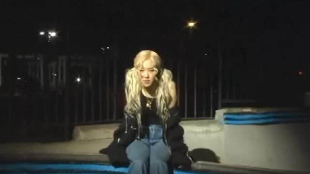 ⁣ROSE (BLACKPINK) - number one girl (official music video)