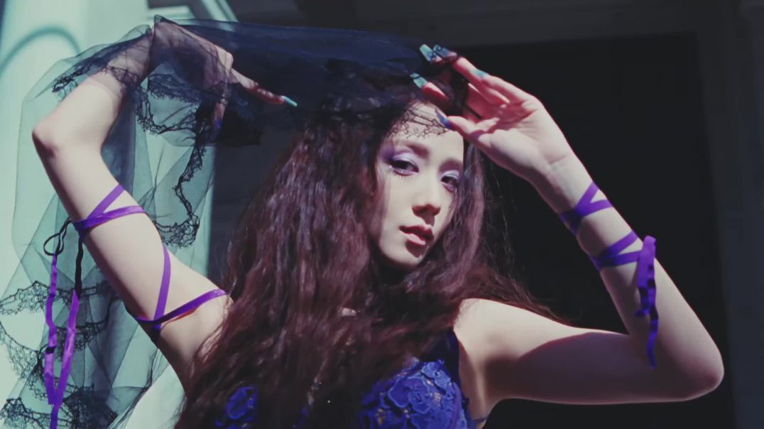 ⁣BLACKPINK - JISOO (FLOWER)’ MV