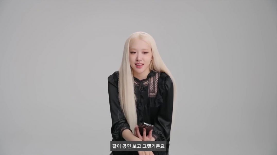 ⁣ROSE (BLACKPINK)   VOGUE MEETS