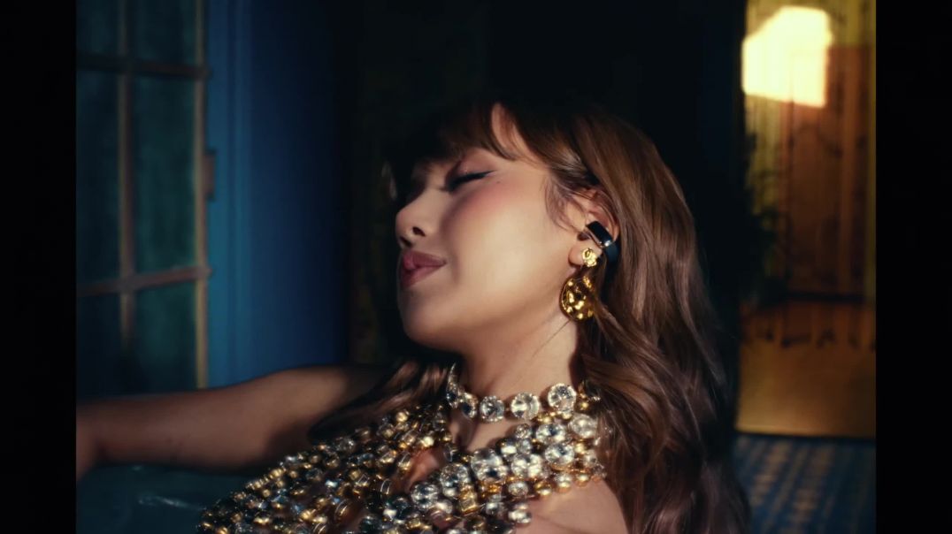 ⁣LISA (BLACKPINK) - WHEN IM WITH YOU feat