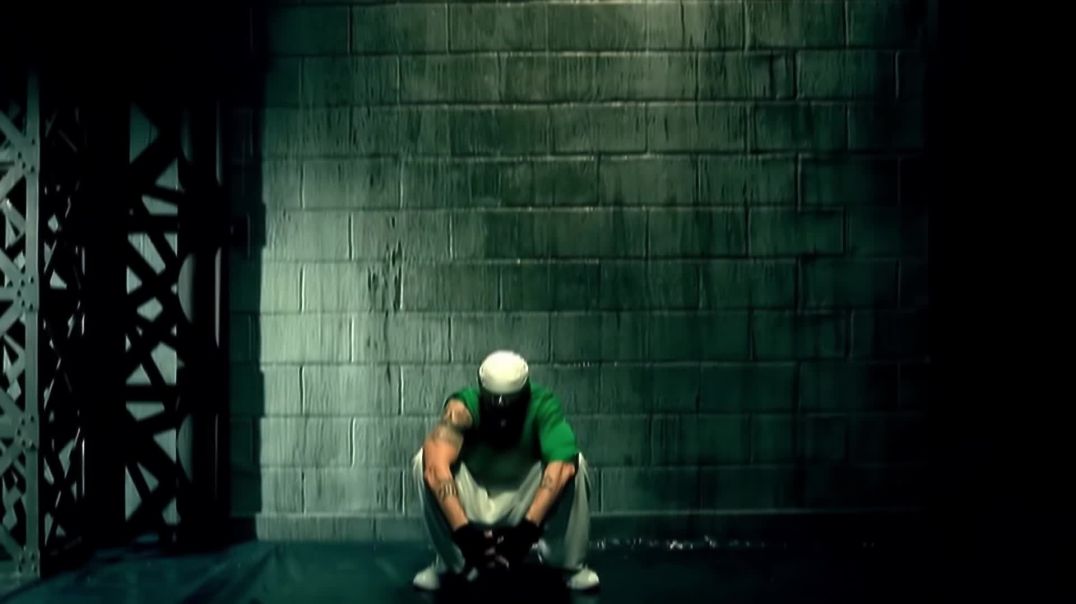 Eminem  «Sing For The Moment» (Официальный видеоклип) [2003]