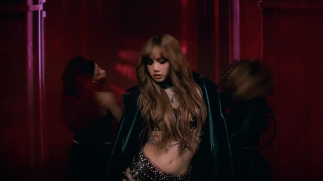 ⁣LISA (BLACKPINK) - FUTW (YouTube Music Nights Special Stage Performance)
