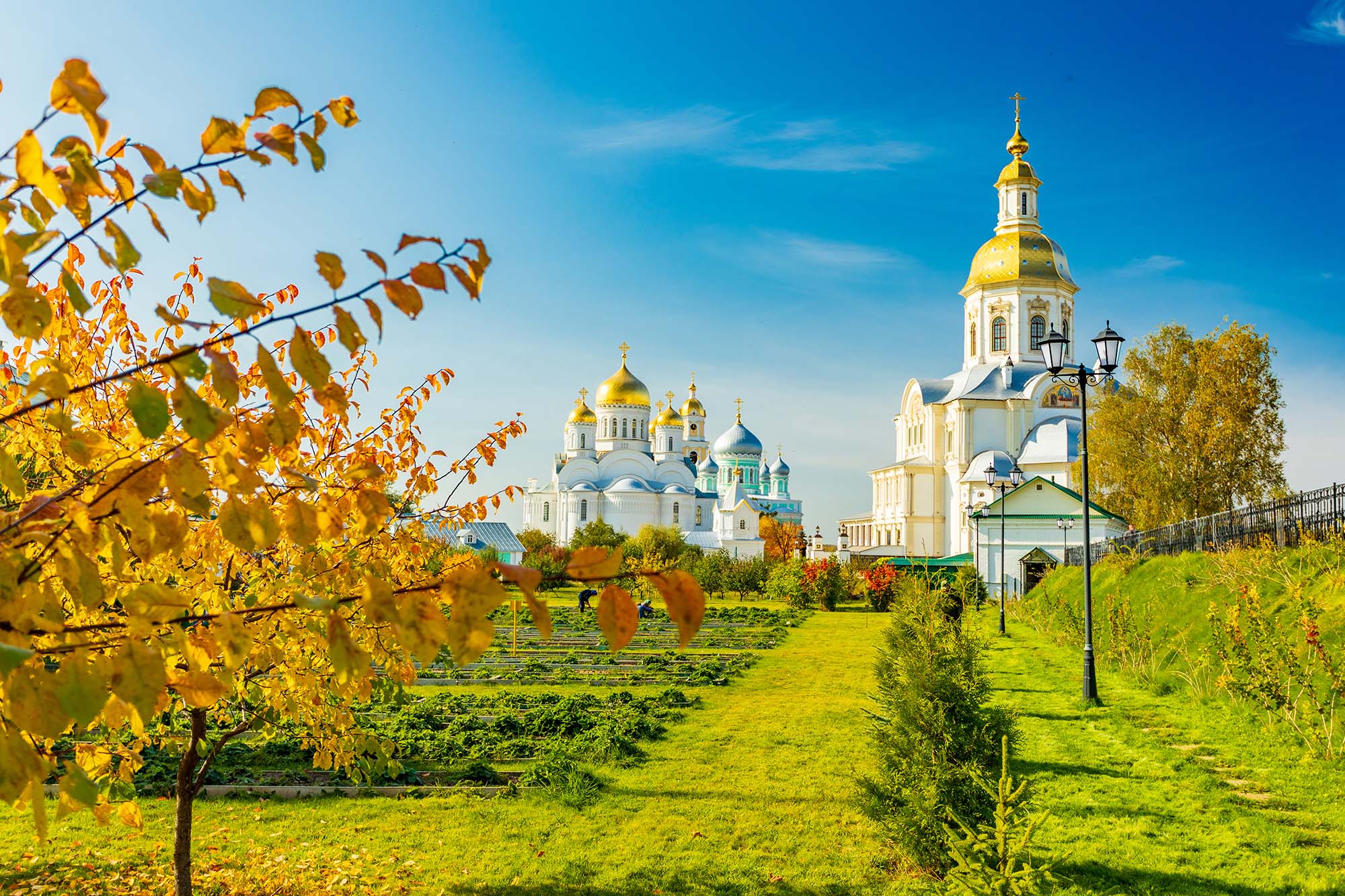 Нижний новгород дивеево. Дивеево-Нижний Новгород монастырь. Дивеевский монастырь осенью. Арзамас Дивеево Саров. Троицкий Серафимо-Дивеевский монастырь осень.