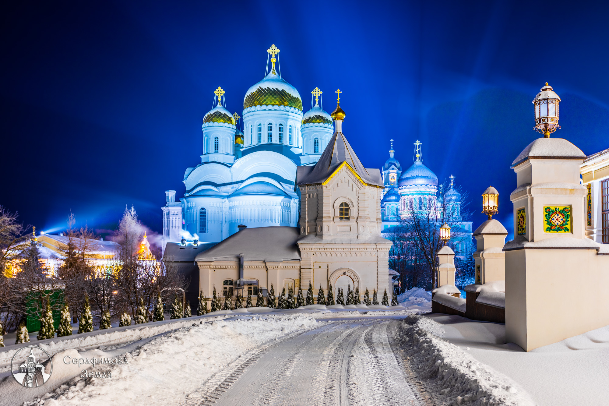 Дивеево 2025. Церковь дивеево нижний новгород зима. русская тройка дивеево. астрахань зимой красивая фотография.