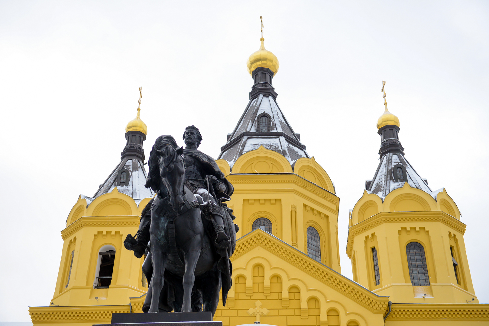 В Нижнем Новгороде состоялось освящение памятника святому князю Александру Невскому
