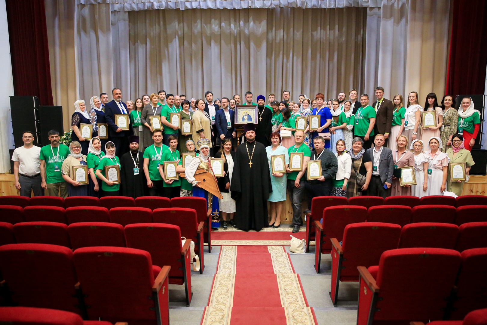 В Дивееве состоялось награждение победителей конкурса «Волонтер преподобного Серафима Саровского»