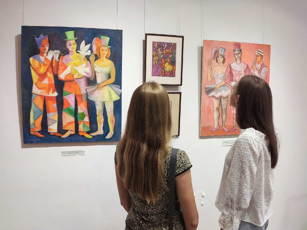 Выставка Михаила Мартынова «Балаганчик» открылась в Нижегородском художественном музее
