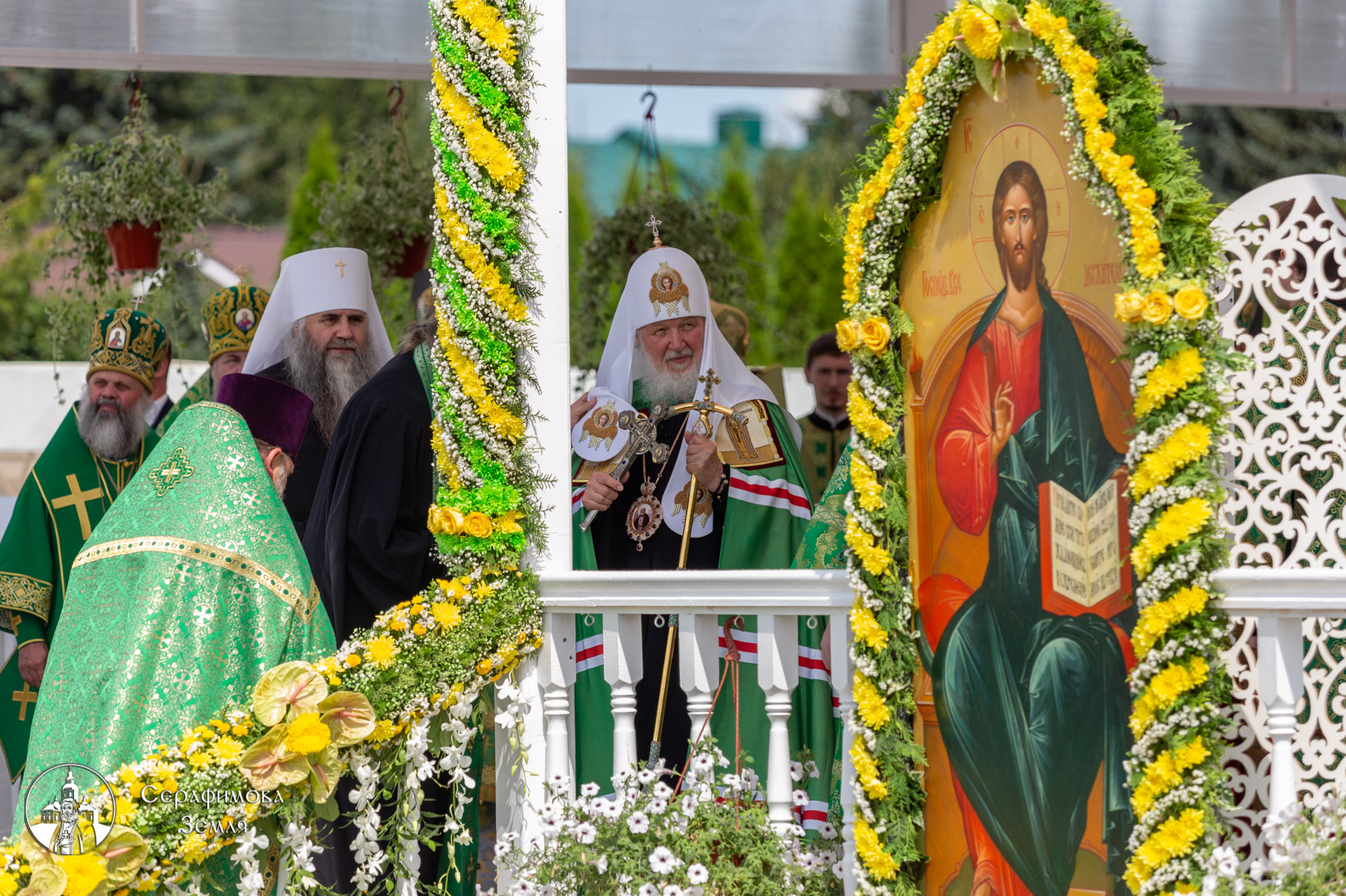 Патриарх Кирилл совершил литургию в Свято-Троицком Серафимо-Дивеевском монастыре в день памяти преподобного Серафима Саровского