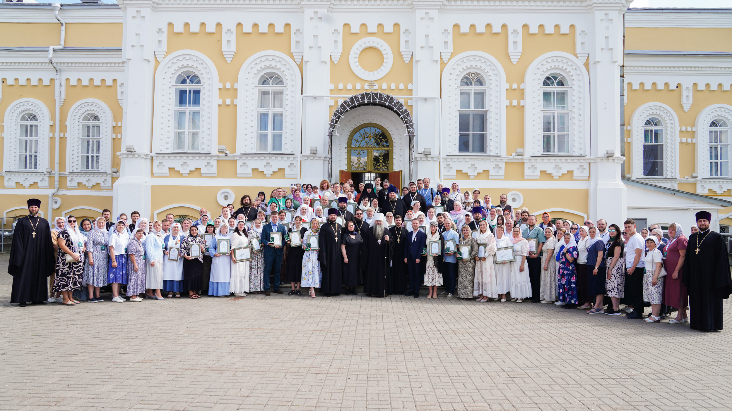 В Дивееве наградили победителей конкурса «Волонтер преподобного Серафима Саровского – 2026»