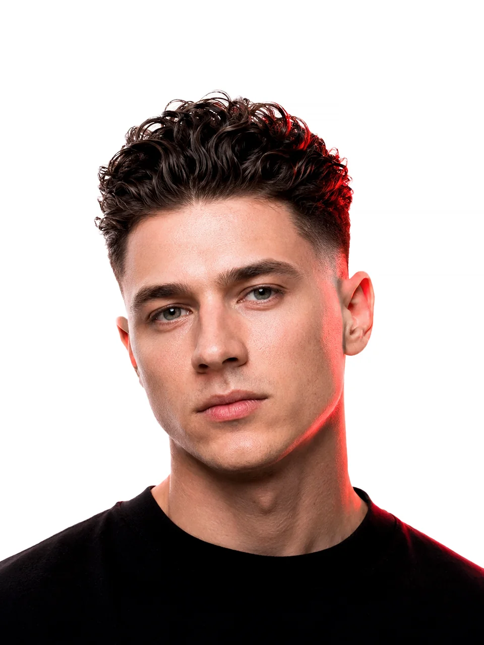 Кудрявый андеркат / Curly Undercut, вариант мужской стрижки для кудрявых волос в каталоге Shaver Family