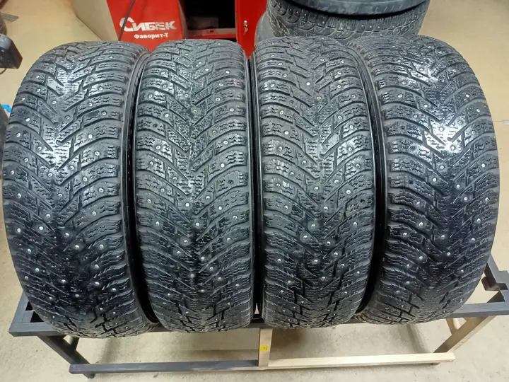 Nokian / Hakkapelitta 8 185/65 R15