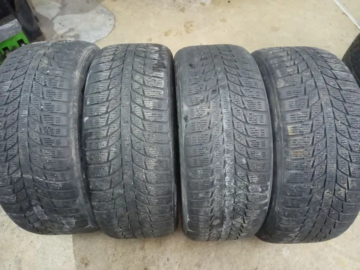 Triangle Snowlink 235/50 R18