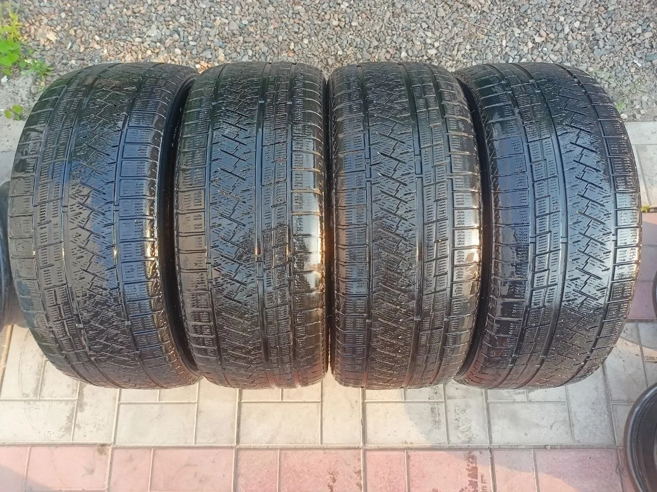 Triangle / Snowlink PL02 225/45 R18