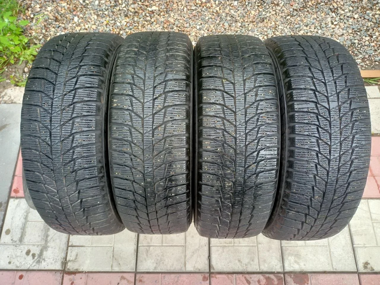Triangle / Snowlink PL01 225/60 R17