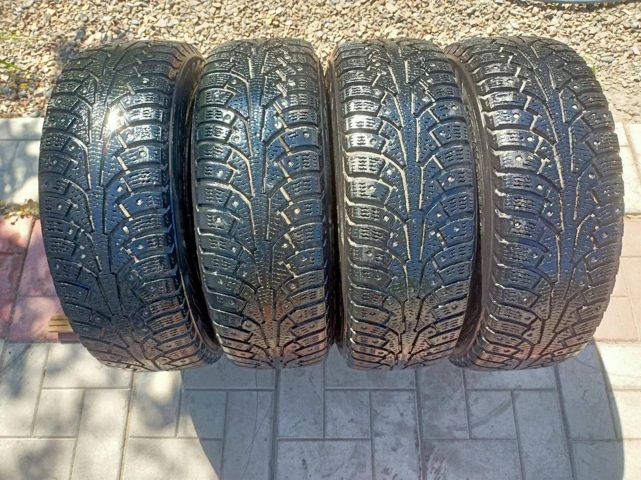 Nokian / Hakkapelitta 5 175/65 R14