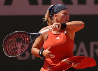 Диана Шнайдер победила Майю Джойнт на турнире WTA-1000 в Дубае Диана Шнайдер победила Майю Джойнт на турнире WTA-1000 в Дубае
