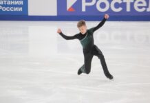 Лазарев объяснил, почему не прыгает тройной аксель с пятью четверными Лазарев объяснил, почему не прыгает тройной аксель с пятью четверными