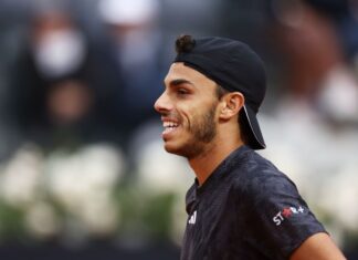 Франсиско Серундоло выиграл турнир ATP-250 в Буэнос-Айресе Франсиско Серундоло выиграл турнир ATP-250 в Буэнос-Айресе