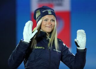 Фрида Карлссон пропустила 50 км классикой на Олимпиаде-2026 из-за болезни Фрида Карлссон пропустила 50 км классикой на Олимпиаде-2026 из-за болезни