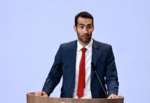 Фуркад назвал биатлониста, которого нельзя списывать со счетов на ОИ-2026 Фуркад назвал биатлониста, которого нельзя списывать со счетов на ОИ-2026