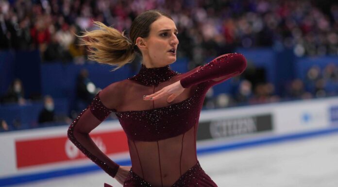 Габриэлла Пападакис потеряла работу за высказывания о насилии в спорте Габриэлла Пападакис потеряла работу за высказывания о насилии в спорте
