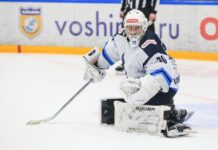 Никита Дианов стал первым голкипером, забросившим шайбу в ВХЛ Никита Дианов стал первым голкипером, забросившим шайбу в ВХЛ