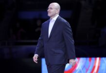 Пётр Гуменник успешно выступил в короткой программе на Олимпиаде-2026 Пётр Гуменник успешно выступил в короткой программе на Олимпиаде-2026