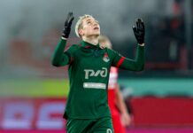 Зелимхан Бакаев дал совет Алексею Батракову по карьере Зелимхан Бакаев дал совет Алексею Батракову по карьере
