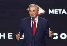 Владислав Третьяк обсудил развитие хоккея в Омской области с губернатором Виталием Хоценко Владислав Третьяк обсудил развитие хоккея в Омской области с губернатором Виталием Хоценко