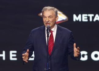Владислав Третьяк обсудил развитие хоккея в Омской области с губернатором Виталием Хоценко Владислав Третьяк обсудил развитие хоккея в Омской области с губернатором Виталием Хоценко