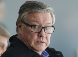 Геннадий Орлов раскритиковал Дугласа Сантоса за матч «Зенита» против «Спартака» Геннадий Орлов раскритиковал Дугласа Сантоса за матч «Зенита» против «Спартака»