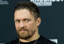 Александр Усик прокомментировал критику статуса боя с Рико Верхувеном Александр Усик прокомментировал критику статуса боя с Рико Верхувеном