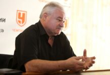 Владимир Плющев призвал ужесточить наказание за драки после матча КХЛ Владимир Плющев призвал ужесточить наказание за драки после матча КХЛ