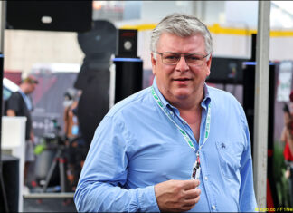 Отмар Сафнауэр назначен исполнительным директором Van Amersfoort Racing Отмар Сафнауэр назначен исполнительным директором Van Amersfoort Racing