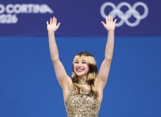 Алиса Лью рассказала о преследовании фанатов при выходе из аэропорта Алиса Лью рассказала о преследовании фанатов при выходе из аэропорта