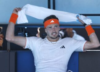 Зверев прокомментировал поражение от Алькараса в полуфинале Australian Open 2026 Зверев прокомментировал поражение от Алькараса в полуфинале Australian Open 2026